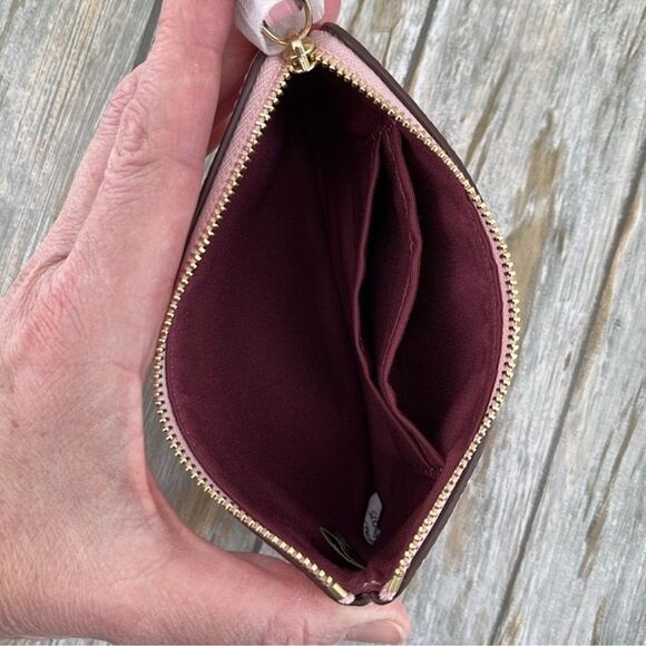 Coach Corner Zip Wristlet In Signature Canvas Powder Pink - Picture 3 of 5